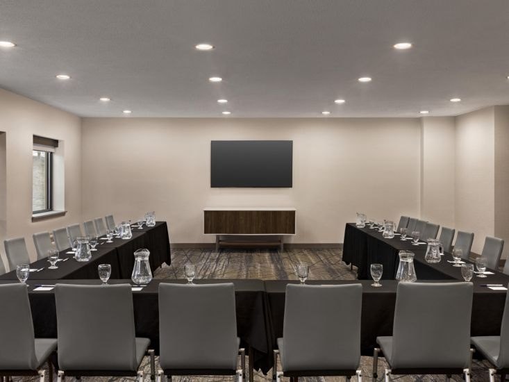 Holiday Inn Express & Suites East Greenbush(Albany-Skyline) by IHG